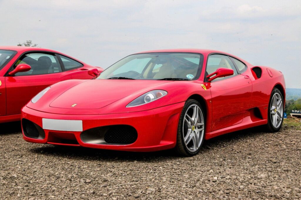 How to Choose the Perfect Luxury Sports Cars for Your Lifestyle