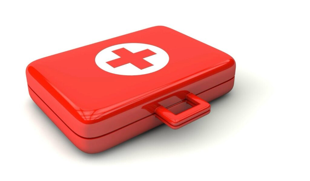 Understanding the Key Differences: Emergency Care vs First Aid