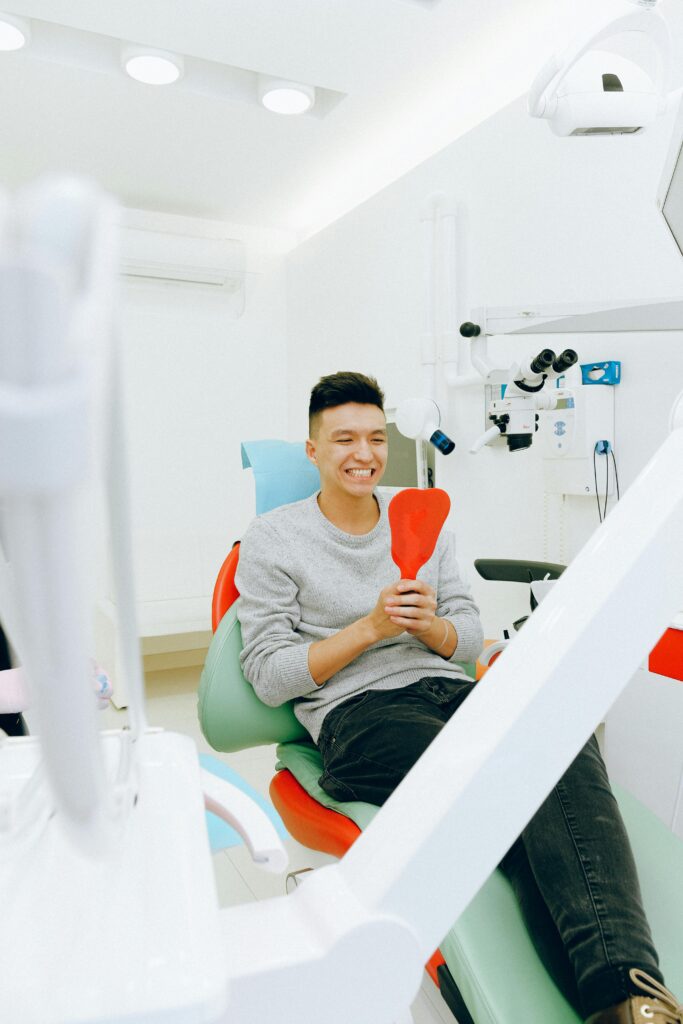 7 Tips for Choosing the Right Dentist for Your Family Right Dentist for Your Family